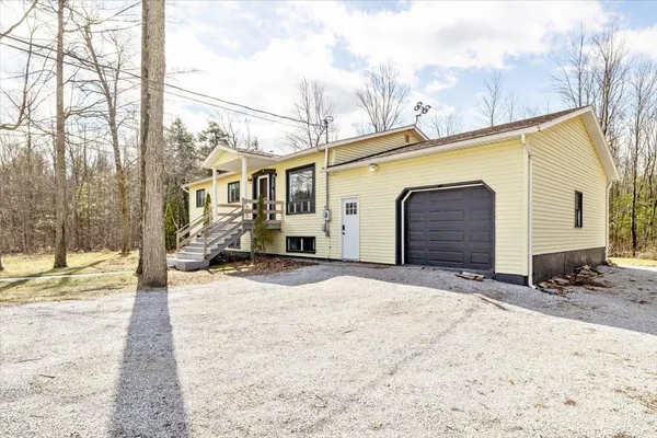 $479,000 | 3915 Lower Newton Road, St. Albans Town, VT 05488