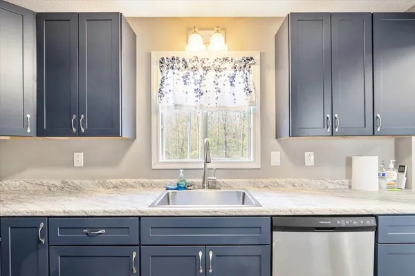 $479,000 | 3915 Lower Newton Road, St. Albans Town, VT 05488