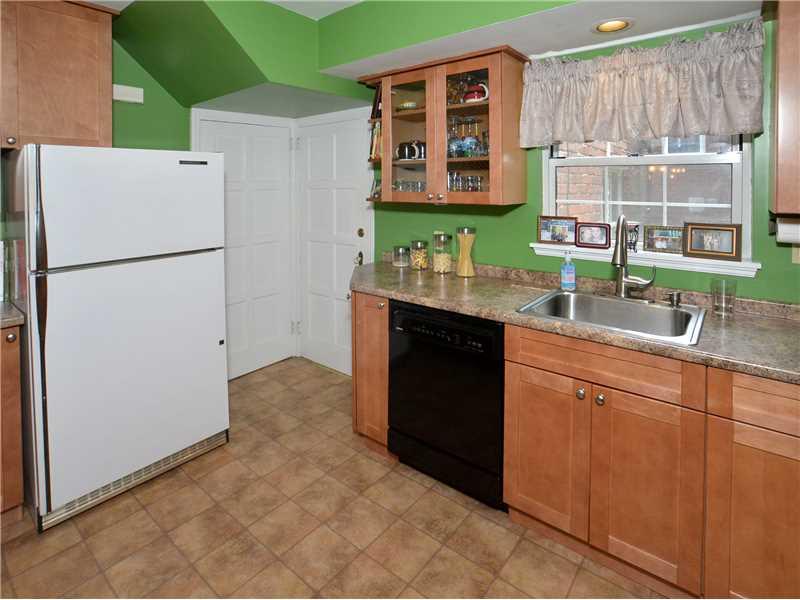 1017 Old Gate Road Blackridge, PA 15235 - Photo 5 of 18 Kitchen.