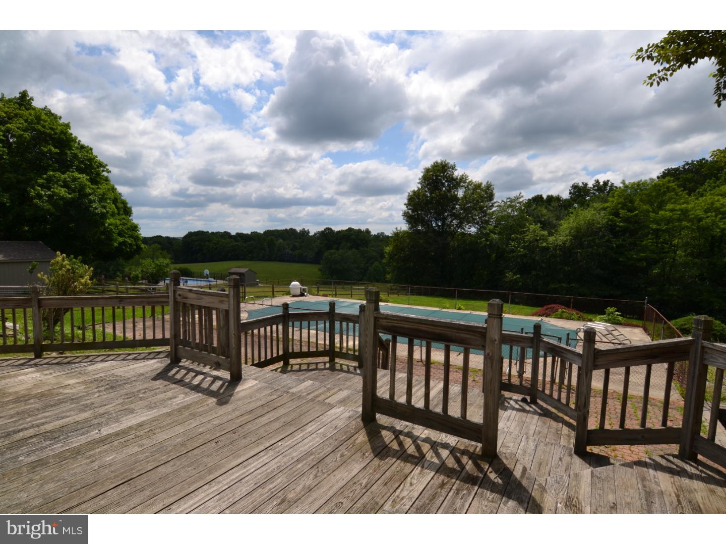 167 Baker Road Coatesville, PA 19320 - Photo 2 of 23 Deck