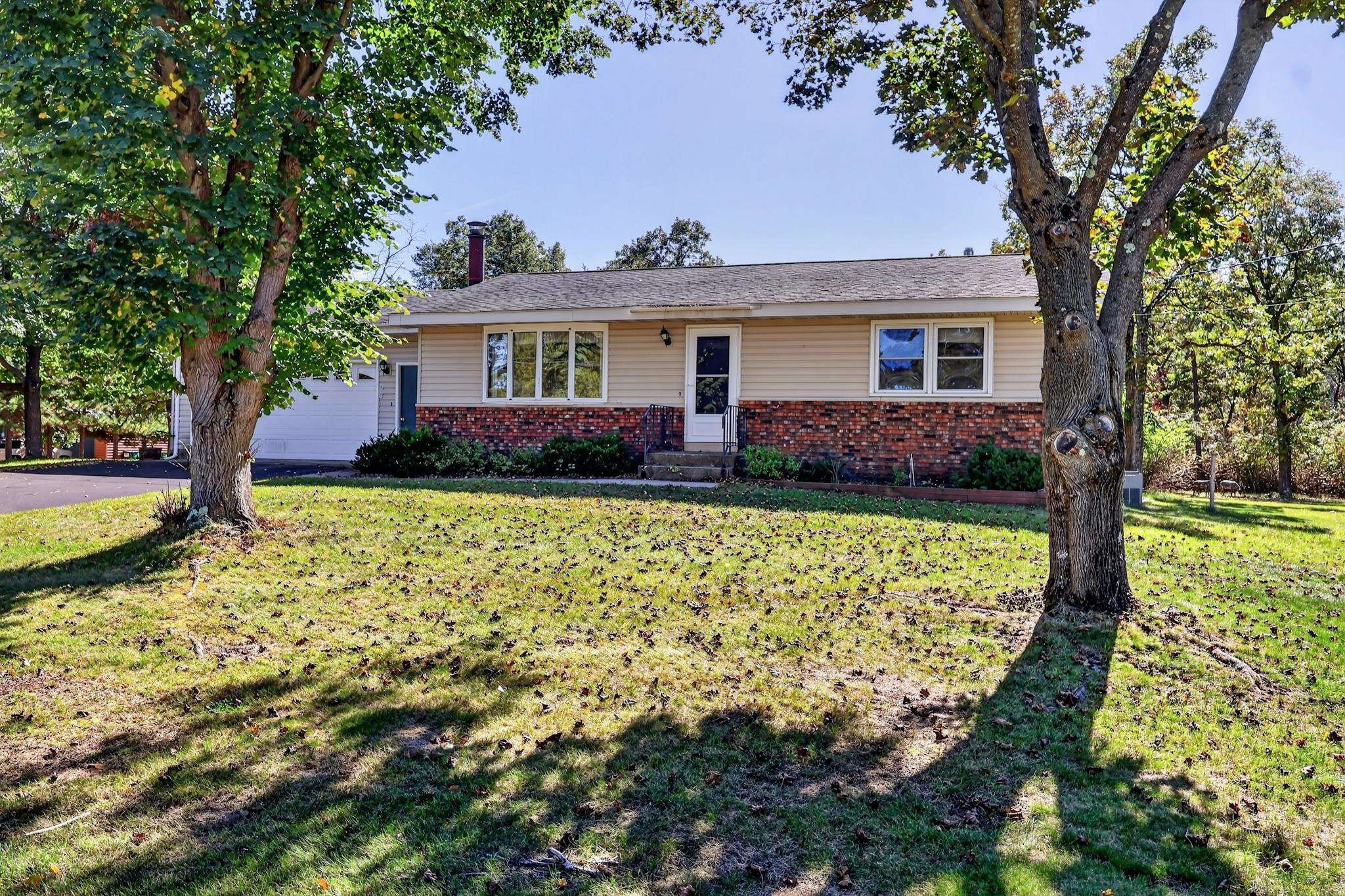 10283 Oak Ridge Road Wisconsin Rapids, WI 54494 - Photo 3 of 59 Gallery Image 3