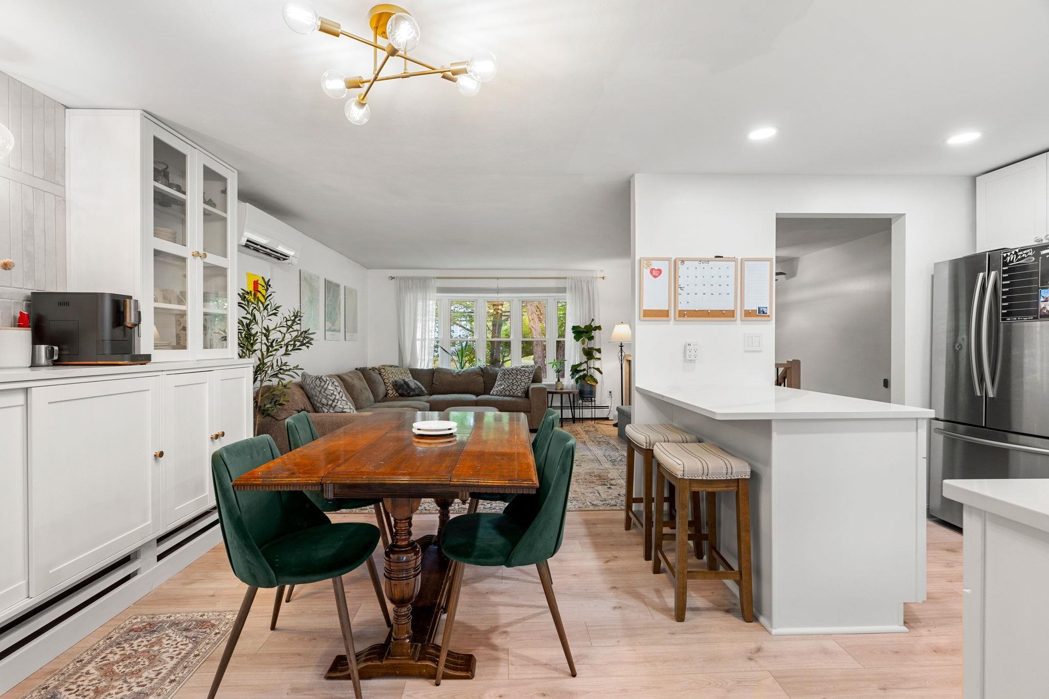 122 Exeter Road Hampton, NH 03842 - Photo 7 of 41