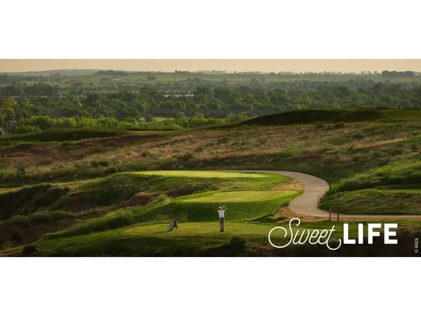 a view of an outdoor space