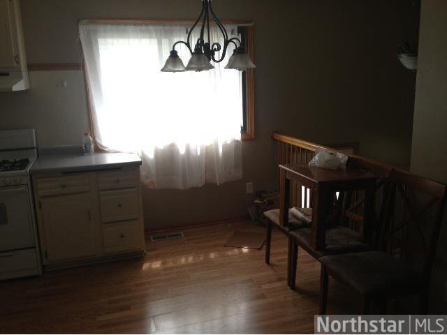 698 Victoria Street South St. Paul, MN 55102 - Photo 3 of 5