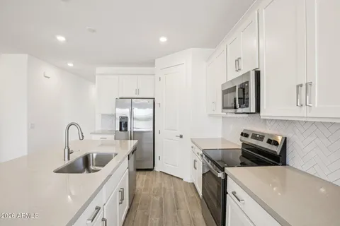 $509,990 | 4752 West Ellis Street, Laveen, AZ 85339
