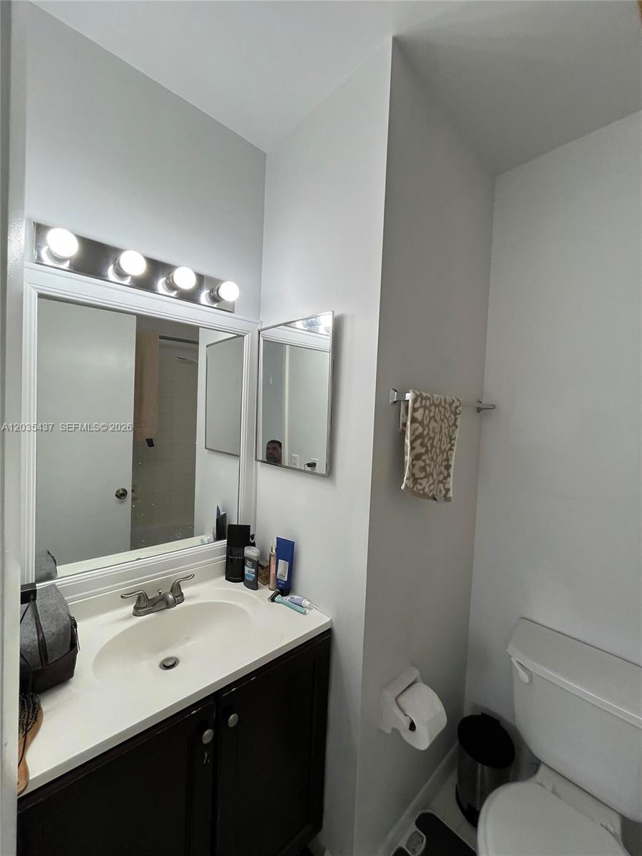 171 Riviera Circle, Unit 1 Weston, FL 33326 - Photo 13 of 27