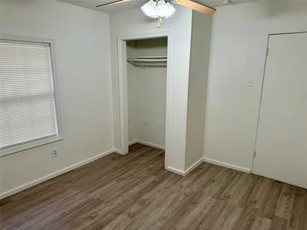 $2,695 | 3914 Ella Boulevard, Houston, TX 77018