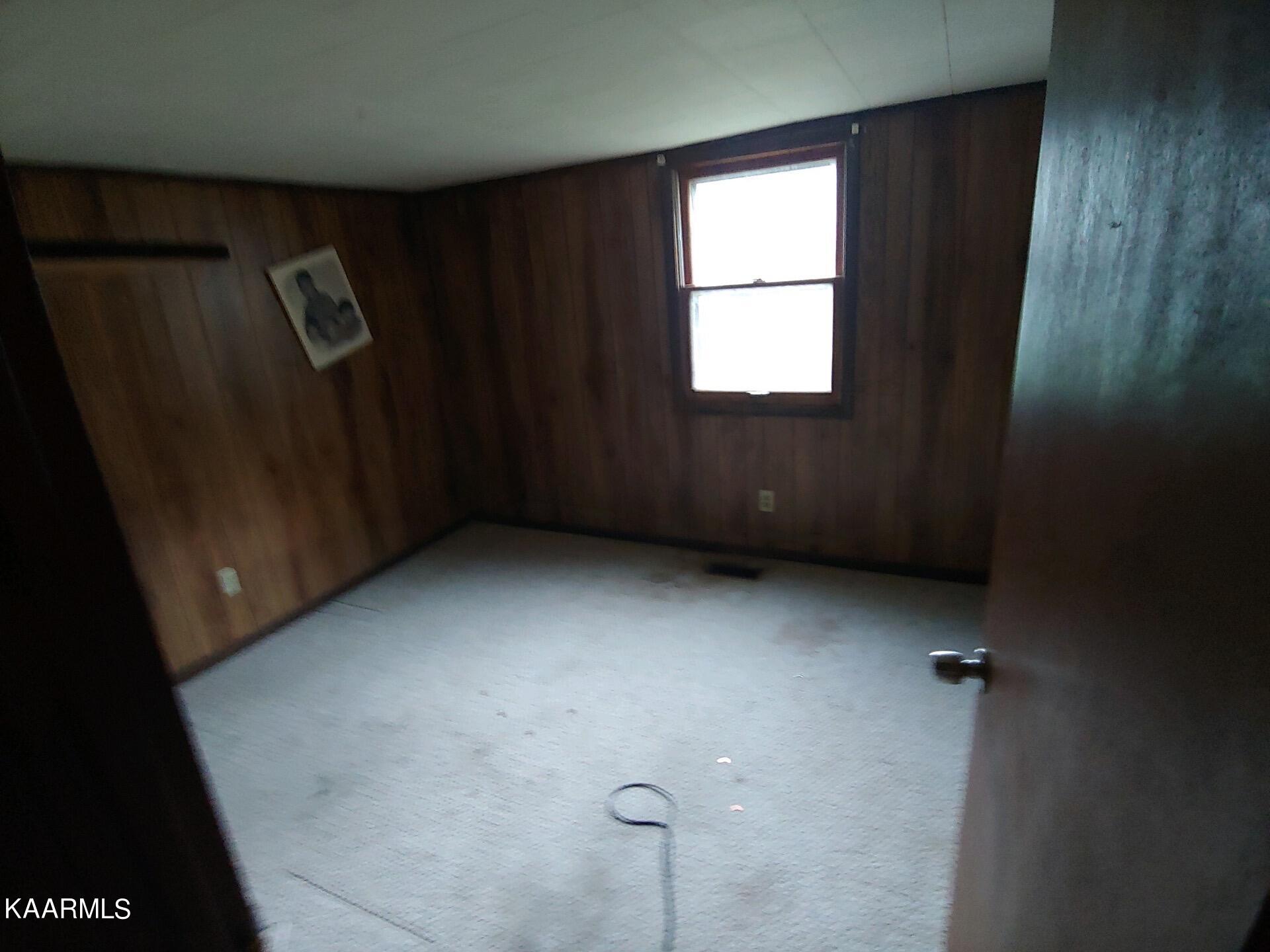 107 Wainwright Road Oak Ridge, TN 37830 - Photo 6 of 7 Bedroom