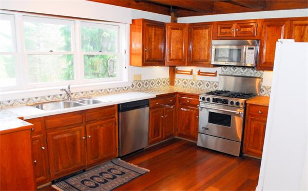 44 Indian Cove Road Marion, MA 02738 - Photo 3 of 10 Gallery Image 3