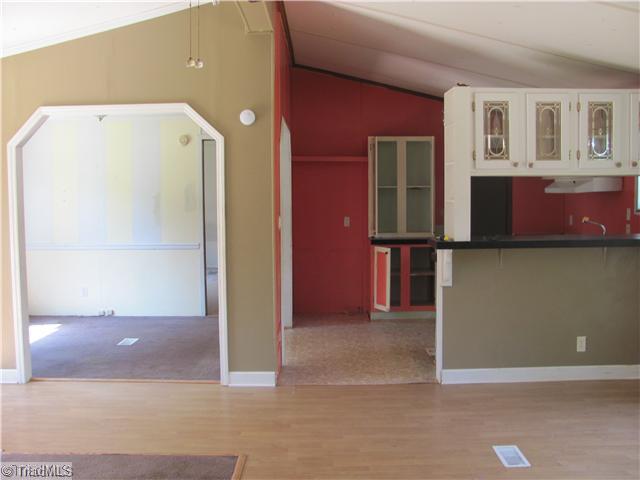 159 Howell Road Pilot Mountain, NC 27041 - Photo 5 of 15 Kitchen.