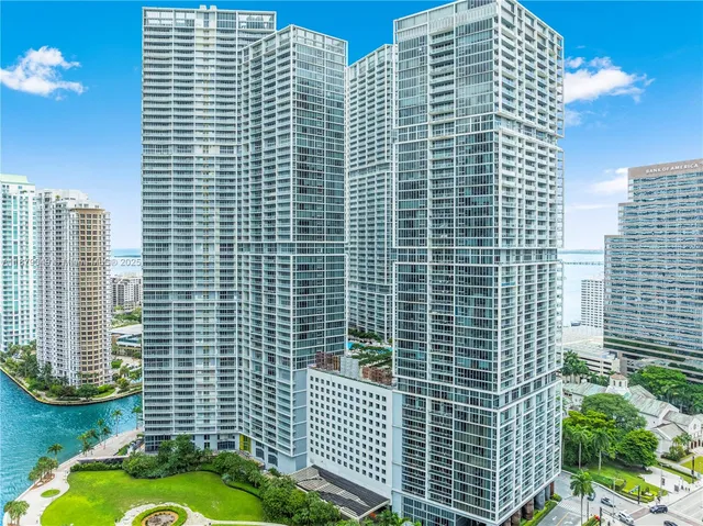 $2,600,000 | 465 Brickell Avenue, Unit 4801, Miami, FL 33131