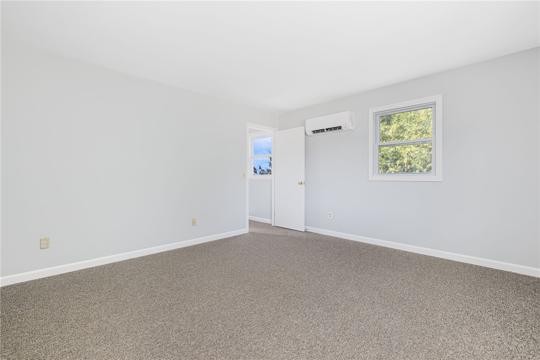 42 Meadowview Terrace Westerly, RI 02891 - Photo 20 of 41