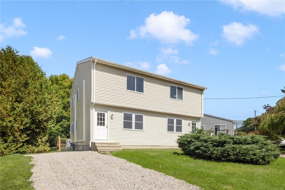 42 Meadowview Terrace Westerly, RI 02891 - Photo 3 of 41