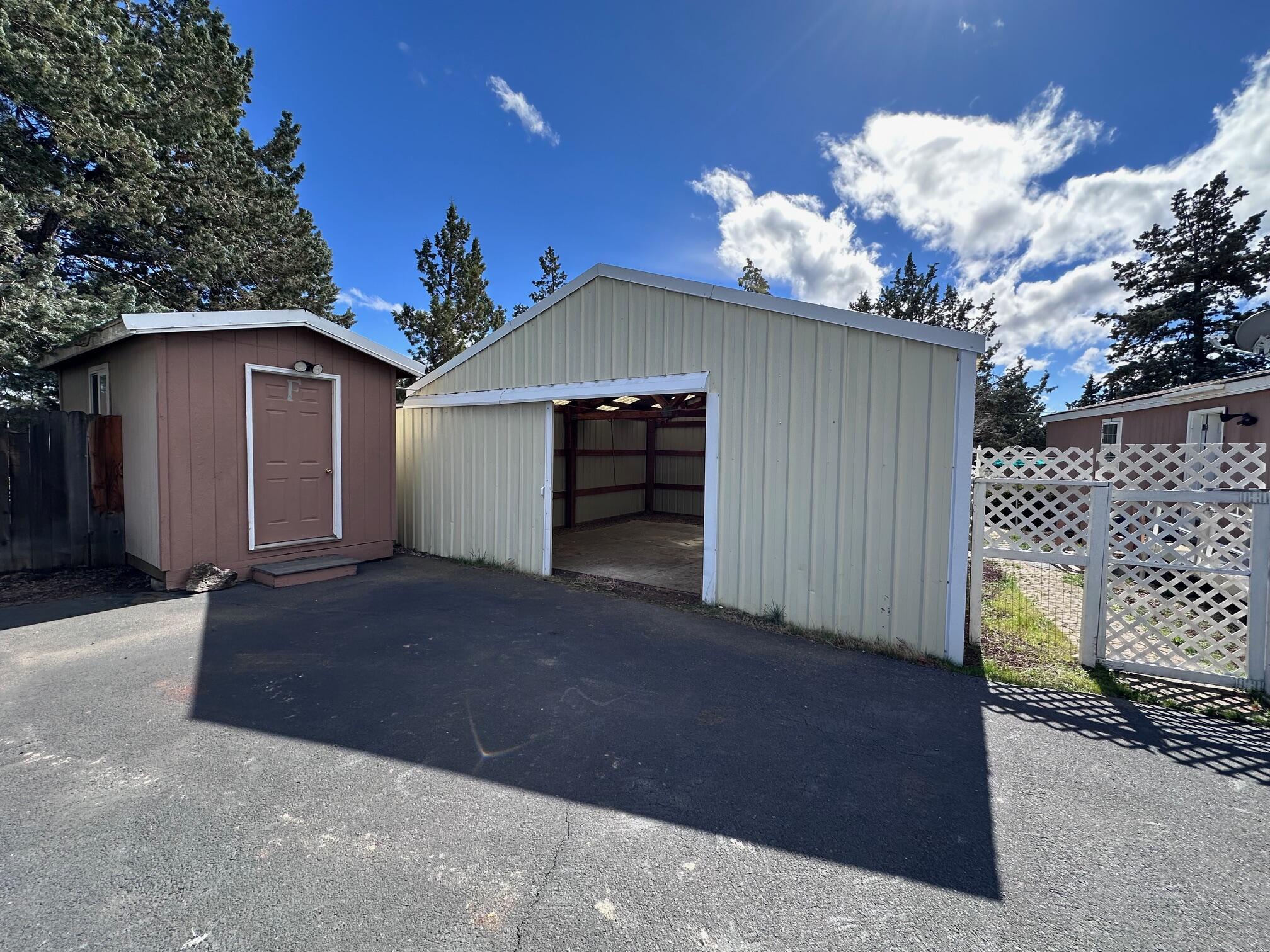 9065 Southwest Panorama Road Terrebonne, OR 97760 - Photo 13 of 17 Gallery Image 13