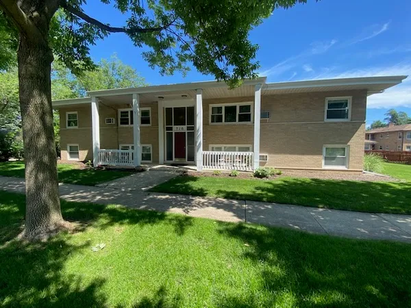 $1,650 | 716 East Division Street, Unit D, Lombard, IL 60148