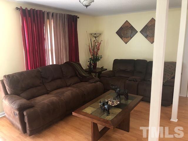 209 Barbour Road Smithfield, NC 27577 - Photo 5 of 11 Gallery Image 5