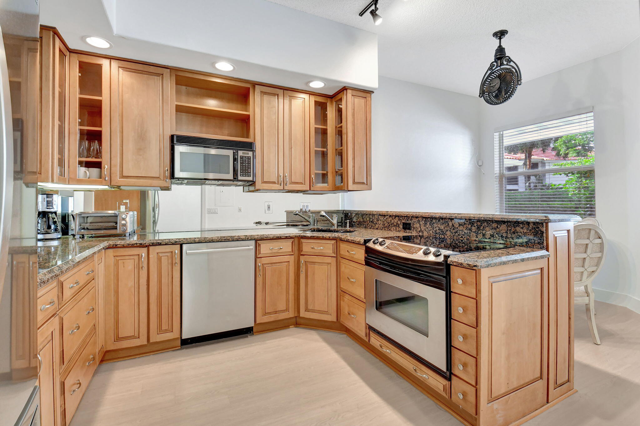 2454 Northwest 59th Street, Unit 1201 Boca Raton, FL 33496 - Photo 9 of 46 11-web-or-mls-DSC_7458