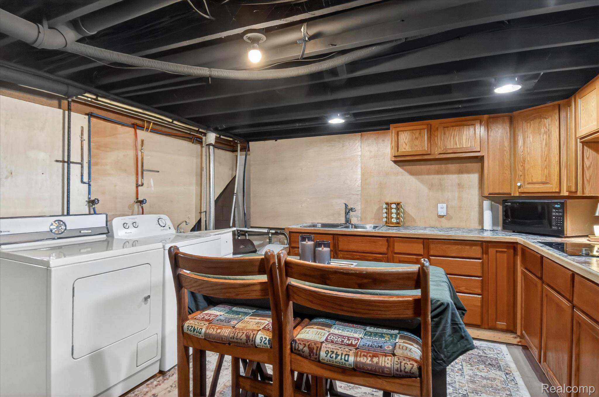 3949 West Burns Line Road Brown City, MI 48416 - Photo 46 of 70 46-3949-Burnsline-Rd-Brown-City-MI-48416-WindowStill.jpg