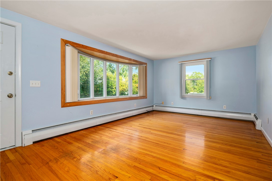 8 Meeting House Road Lincoln, RI 02865 - Photo 15 of 33 Gallery Image 15