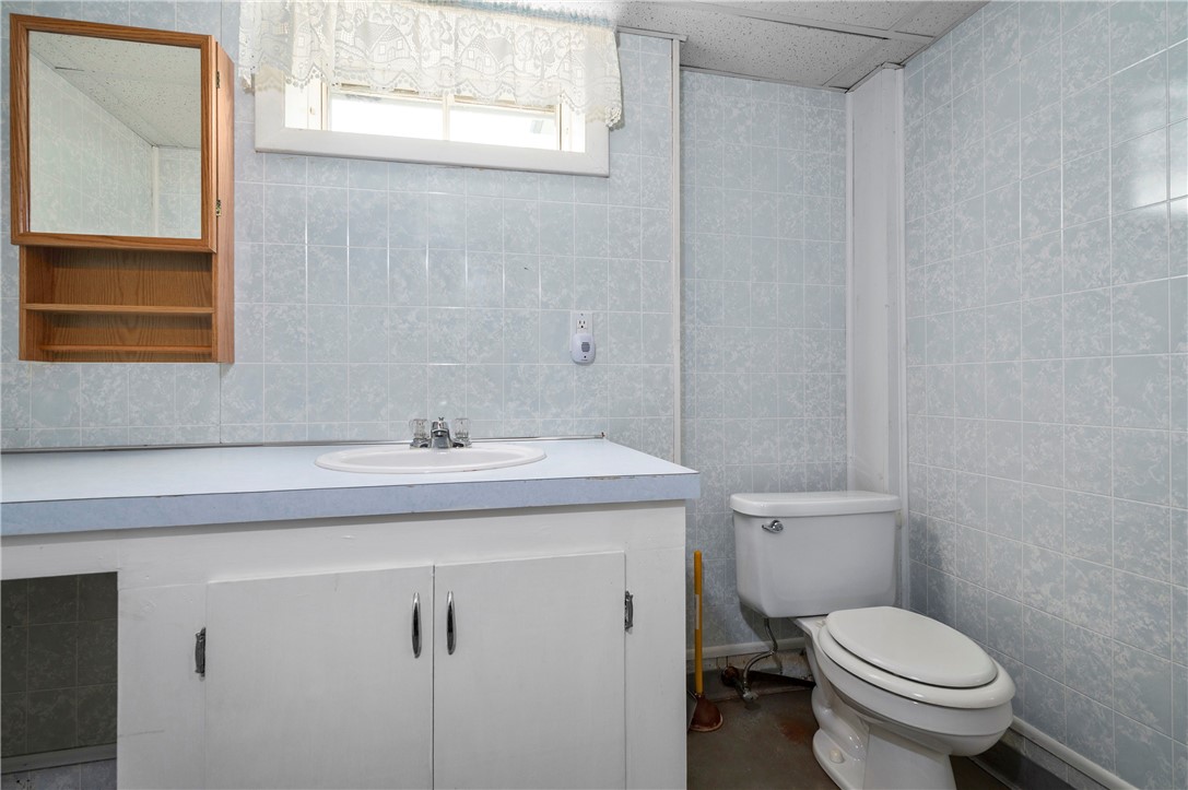 8 Meeting House Road Lincoln, RI 02865 - Photo 23 of 33 Gallery Image 23