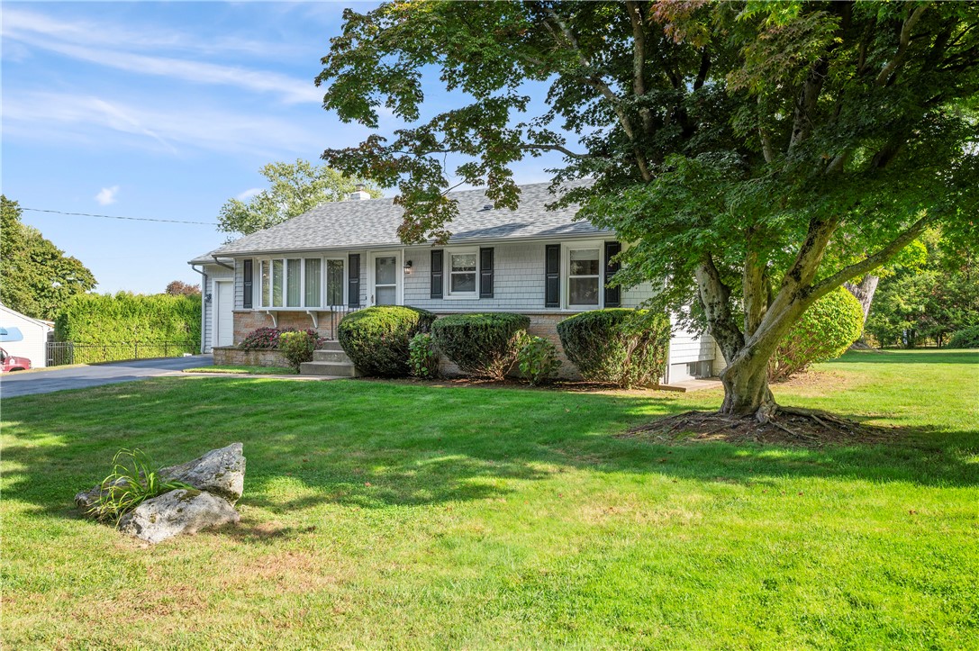 8 Meeting House Road Lincoln, RI 02865 - Photo 25 of 33 Gallery Image 25