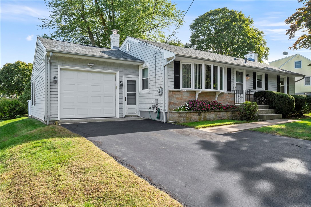 8 Meeting House Road Lincoln, RI 02865 - Photo 26 of 33 Gallery Image 26