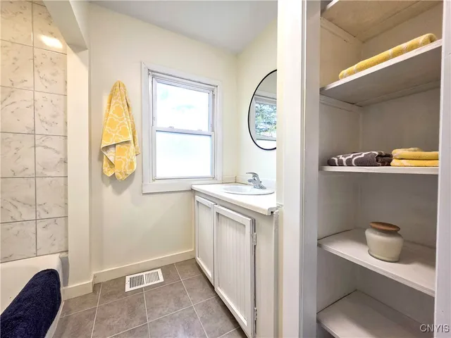 $199,900 | 17 Hoffman Street, Auburn, NY 13021