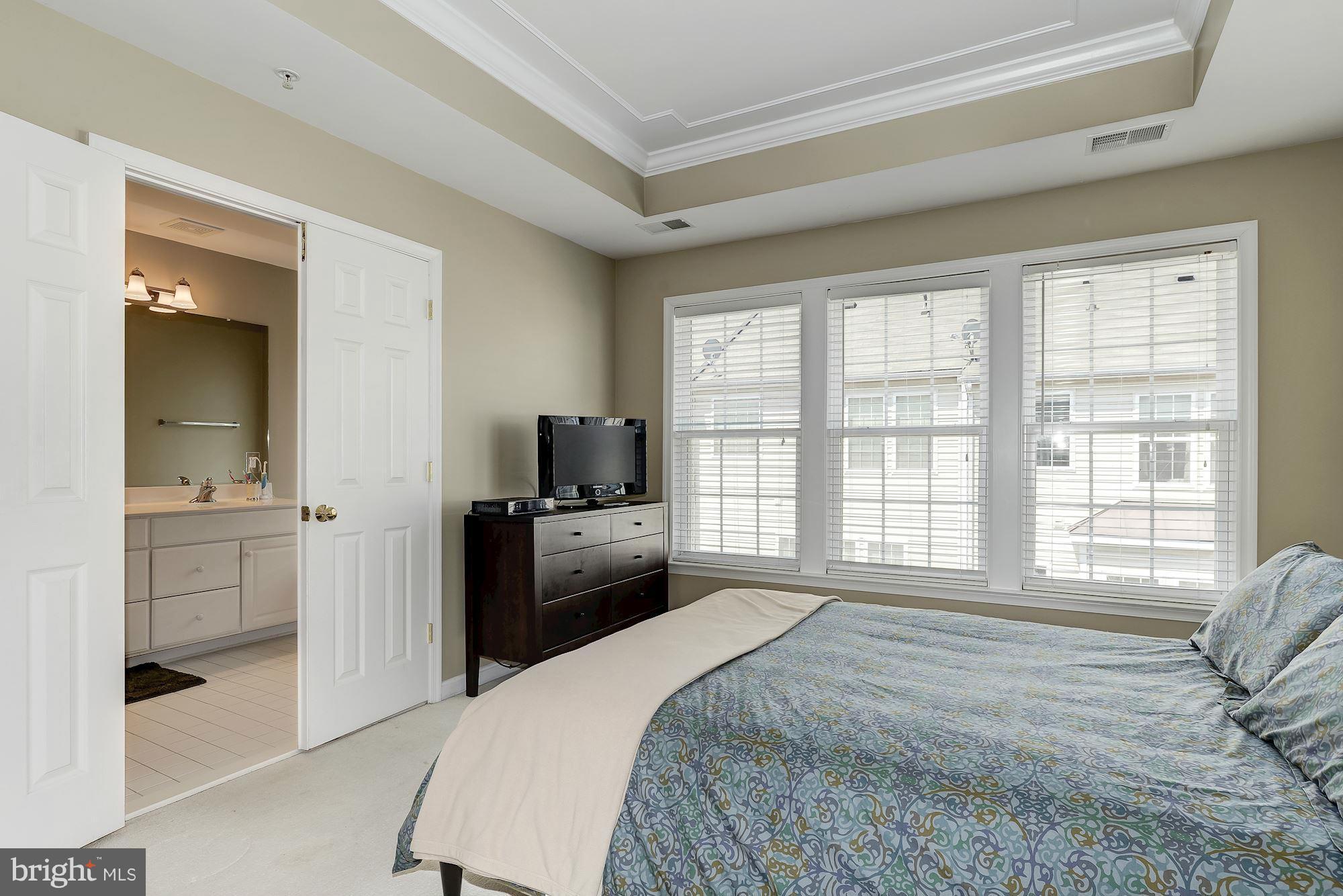 11422 Grandview Avenue Silver Spring, MD 20902 - Photo 16 of 29 Bedroom (Master)