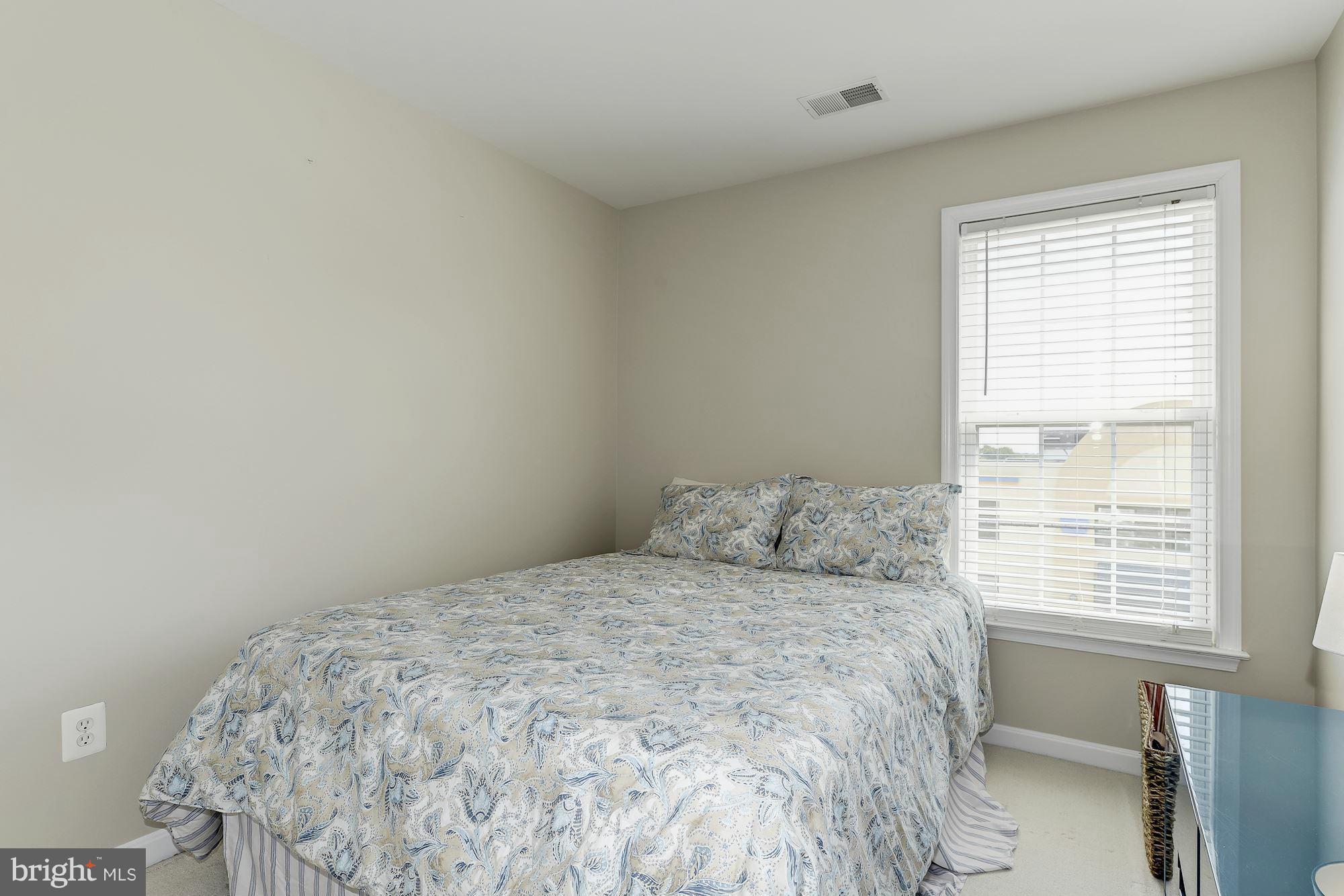 11422 Grandview Avenue Silver Spring, MD 20902 - Photo 24 of 29 Bedroom