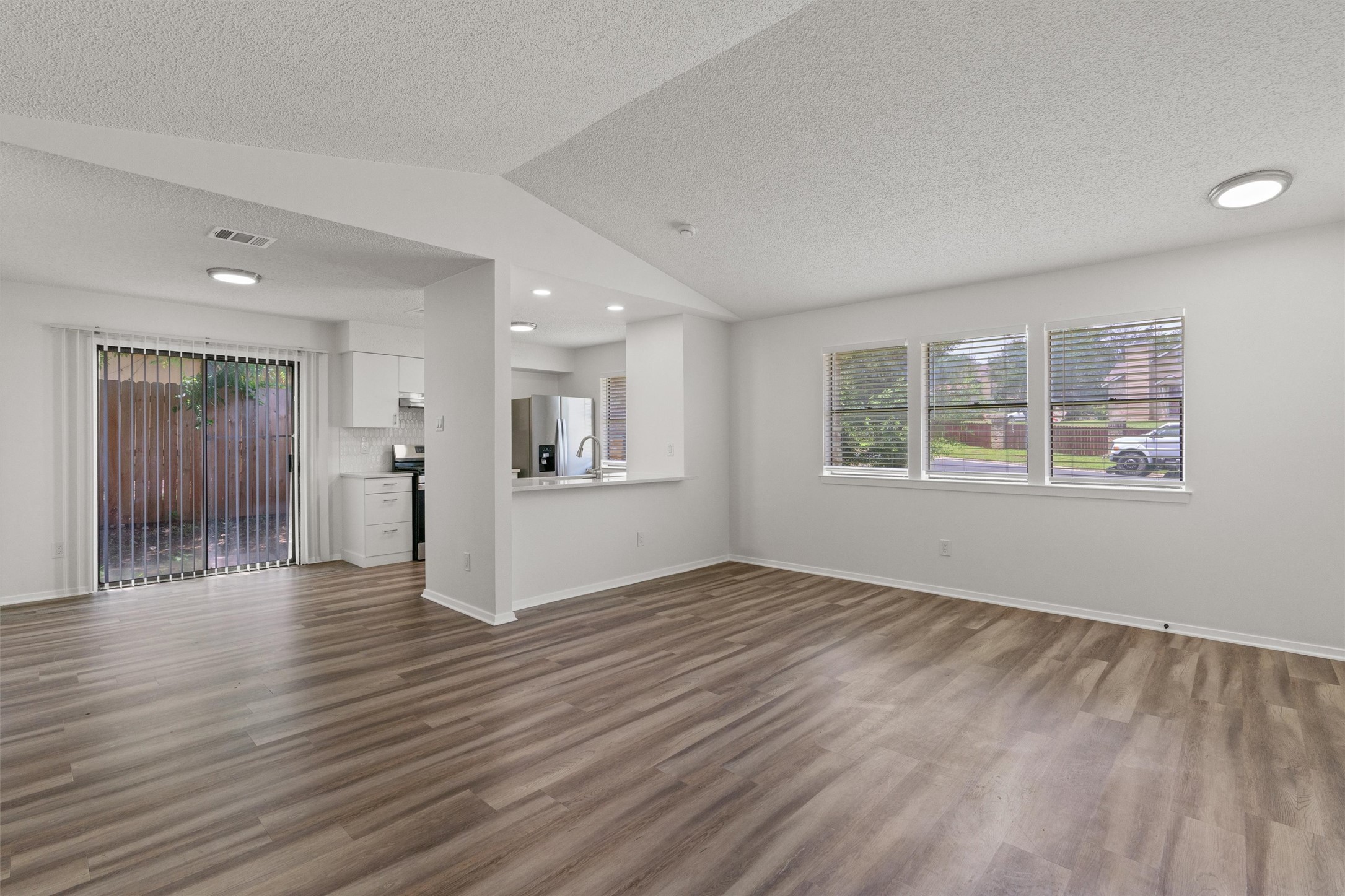 11411 Walnut Ridge Drive, Unit A Austin, TX 78753 - Photo 5 of 22