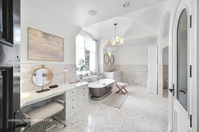 $3,250,000 | 8 Brooke Lane, South Barrington, IL 60010