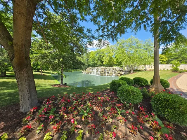 $3,250,000 | 8 Brooke Lane, South Barrington, IL 60010