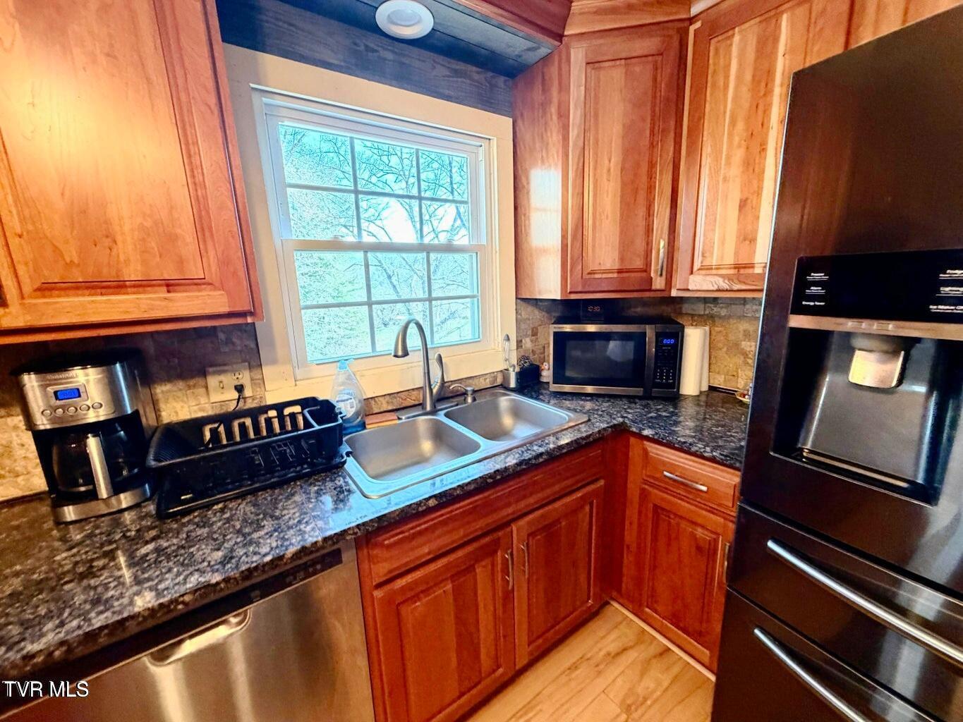 121 Beverly Avenue Southwest Wise, VA 24293 - Photo 13 of 55 kitchen