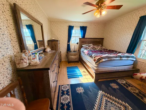 $265,500 | 121 Beverly Avenue Southwest, Wise, VA 24293