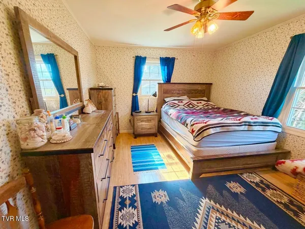 $258,500 | 121 Beverly Avenue Southwest, Wise, VA 24293