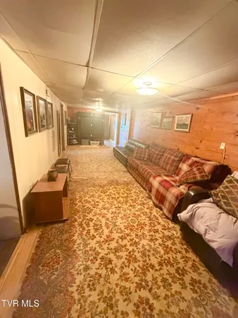 $265,500 | 121 Beverly Avenue Southwest, Wise, VA 24293