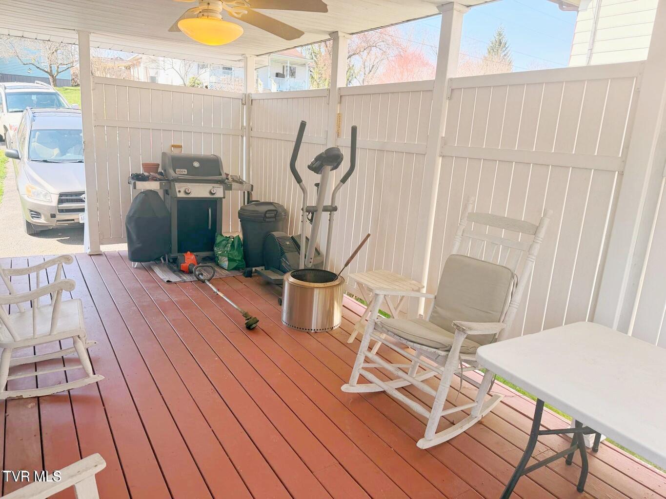 121 Beverly Avenue Southwest Wise, VA 24293 - Photo 23 of 55 covered deck