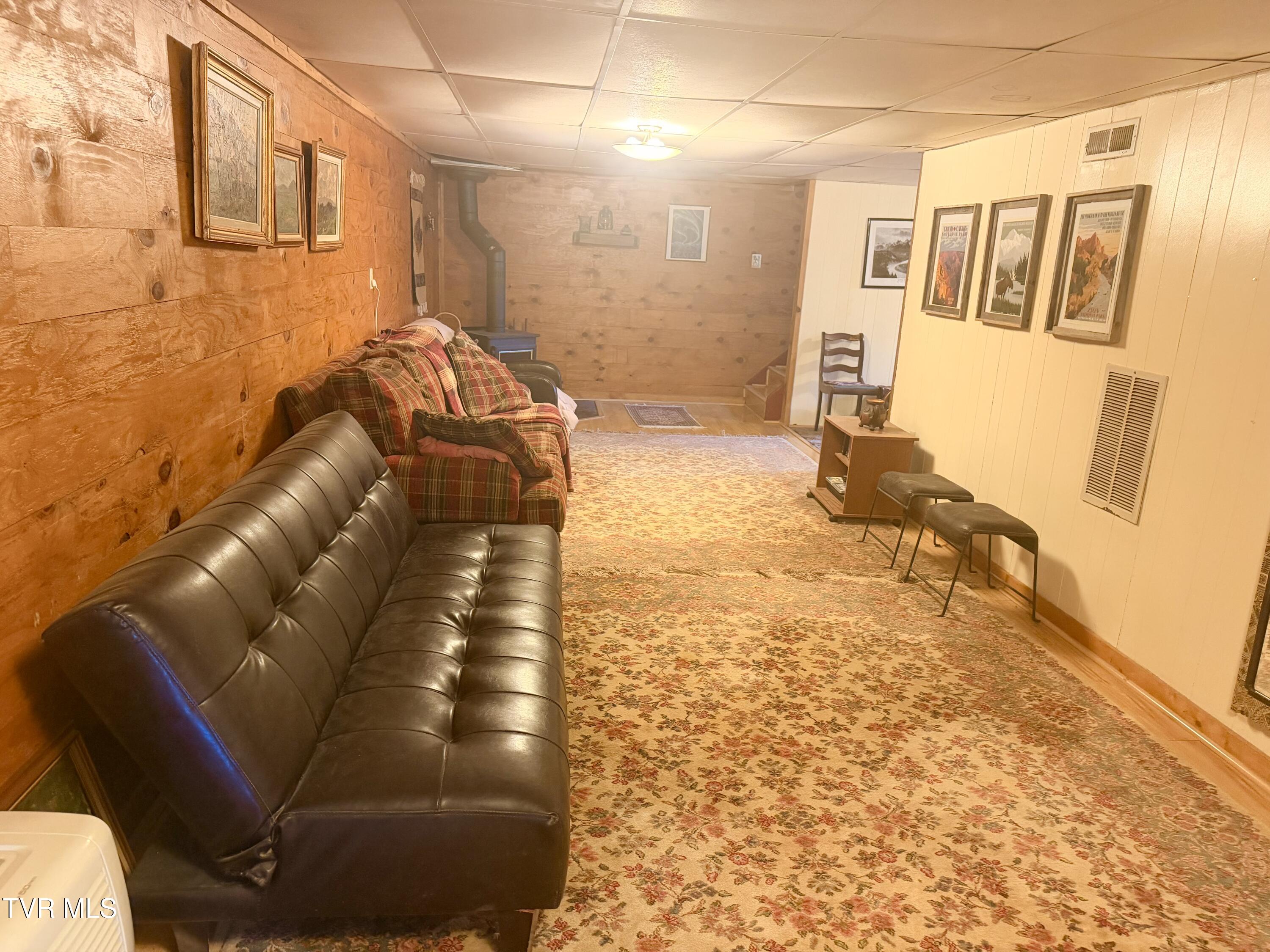 121 Beverly Avenue Southwest Wise, VA 24293 - Photo 24 of 84 IMG_4183