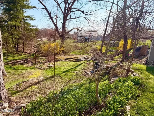 $258,500 | 121 Beverly Avenue Southwest, Wise, VA 24293