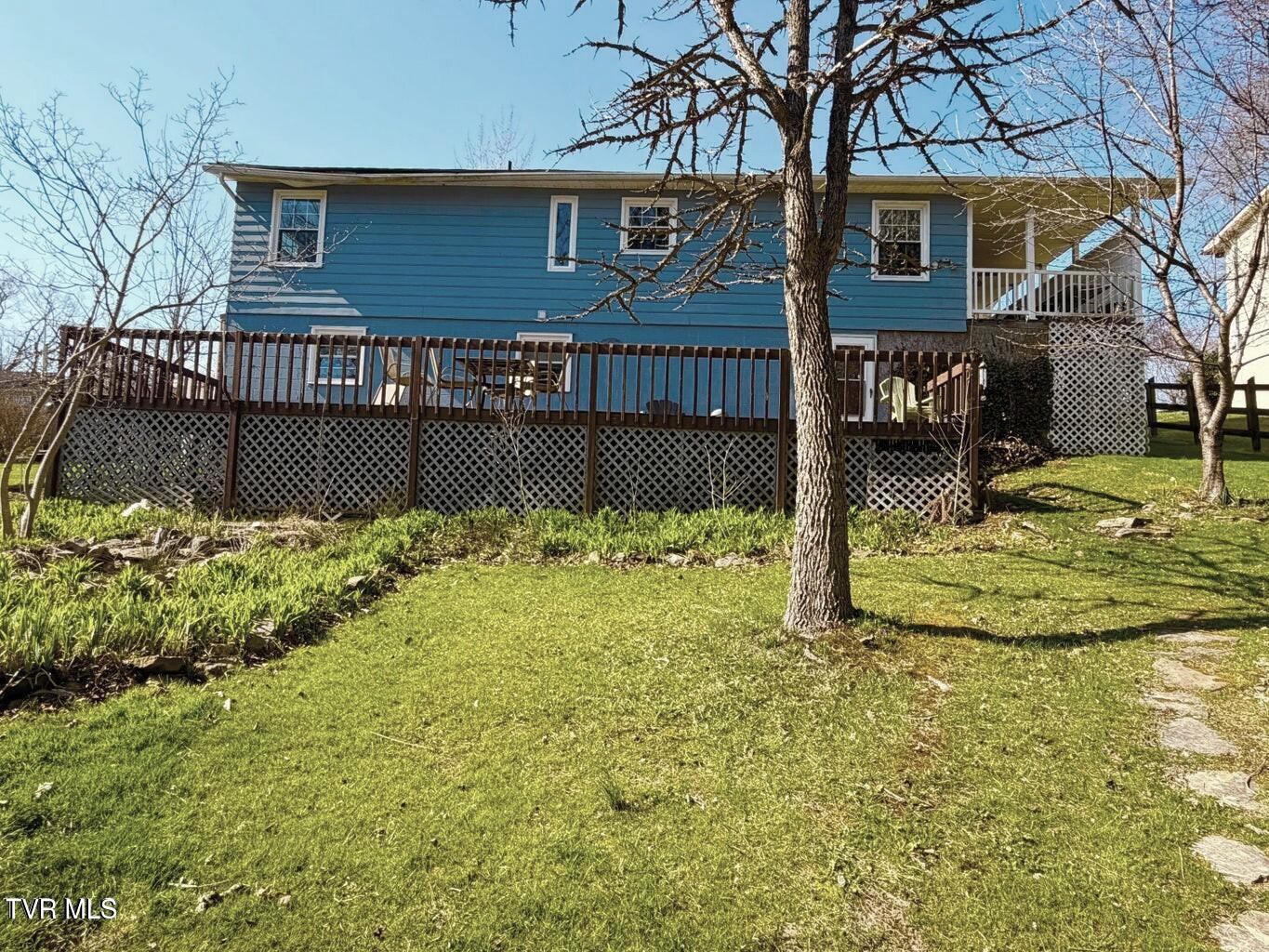 121 Beverly Avenue Southwest Wise, VA 24293 - Photo 4 of 55 rear