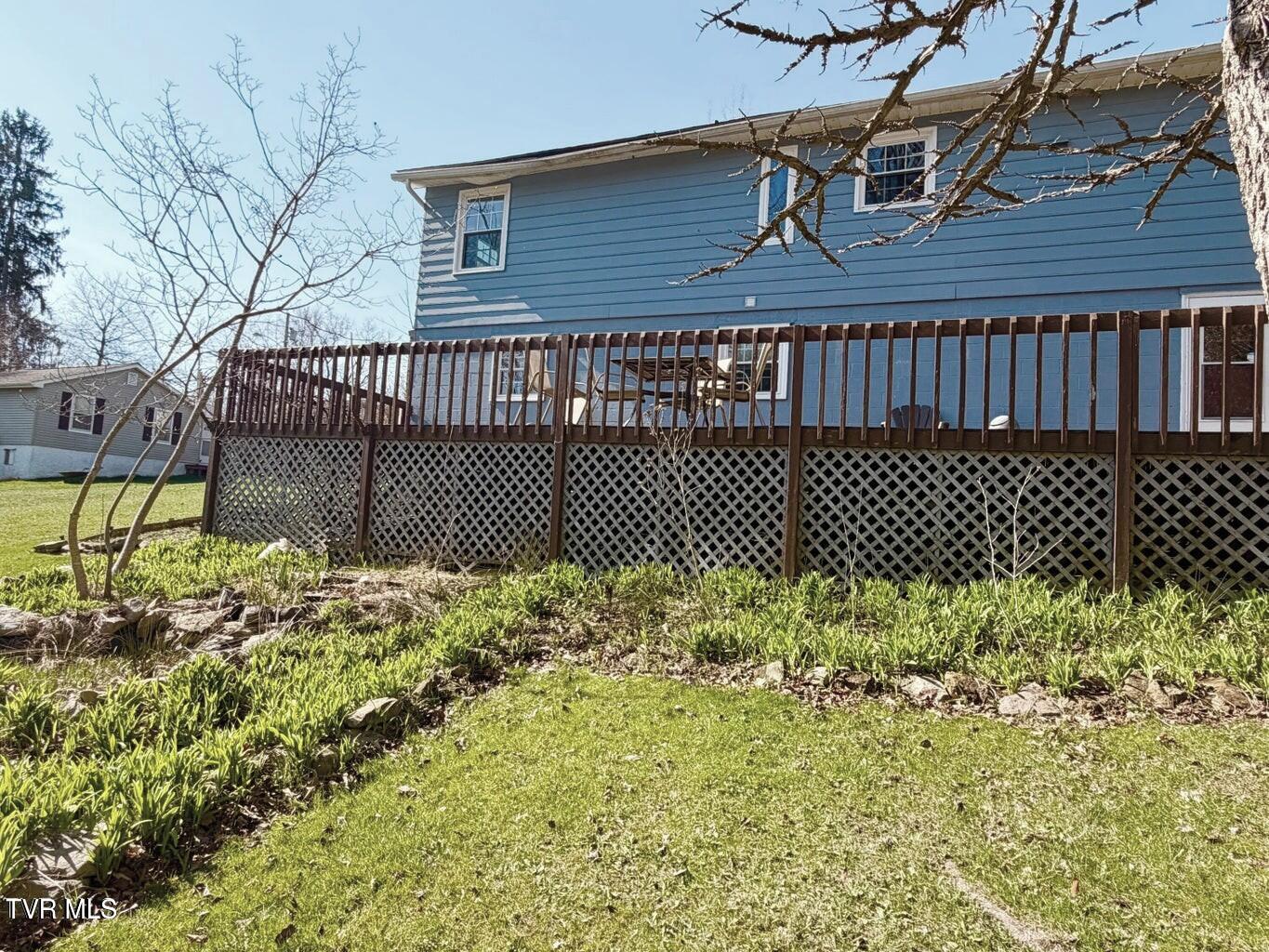 121 Beverly Avenue Southwest Wise, VA 24293 - Photo 5 of 55 rear