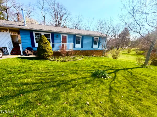 $265,500 | 121 Beverly Avenue Southwest, Wise, VA 24293