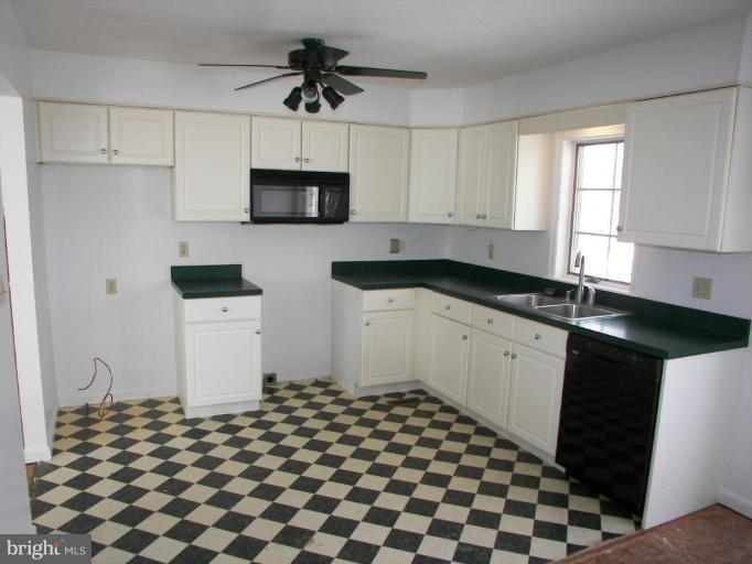 765 Pious Ridge Road Berkeley Springs, WV 25411 - Photo 8 of 18 Kitchen