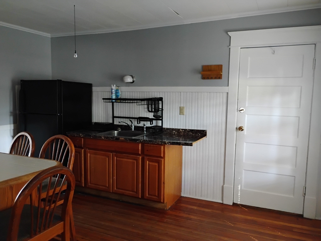 31-33 George Street Westfield, MA 01085 - Photo 6 of 20