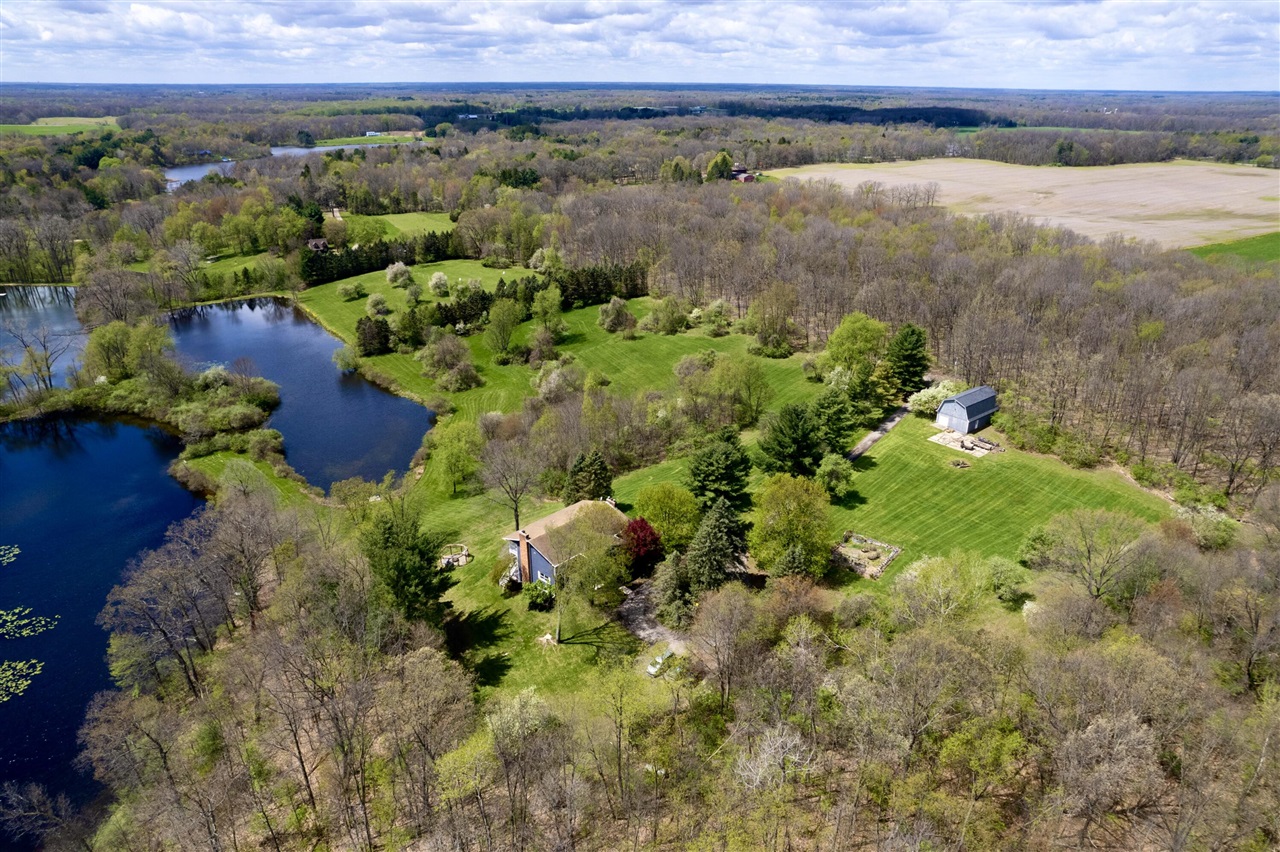 6270 Mack Road Howell, MI 48855 - Photo 4 of 86