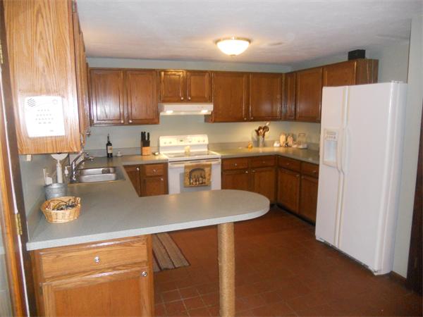 29 Groton Road Shirley, MA 01464 - Photo 8 of 25