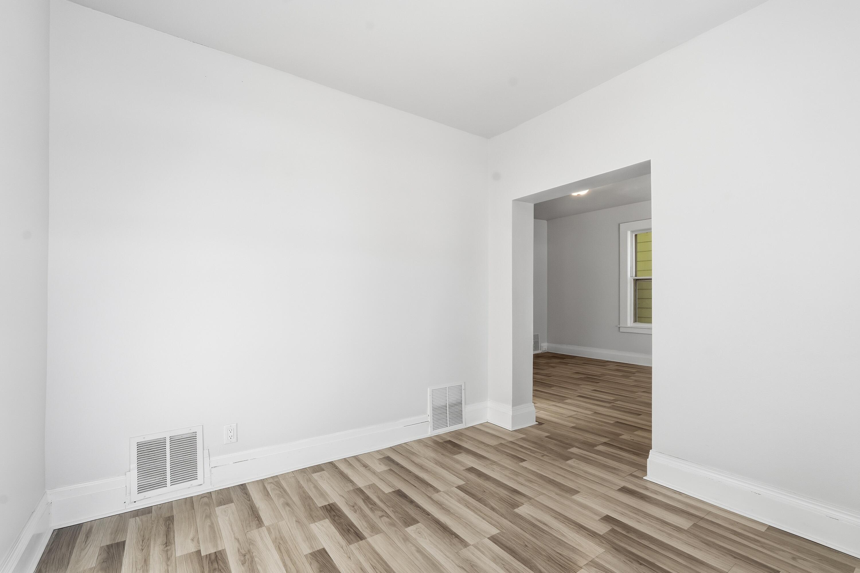 4222 West Lloyd Street Milwaukee, WI 53208 - Photo 16 of 39 TMJ02954.jpg-FULL