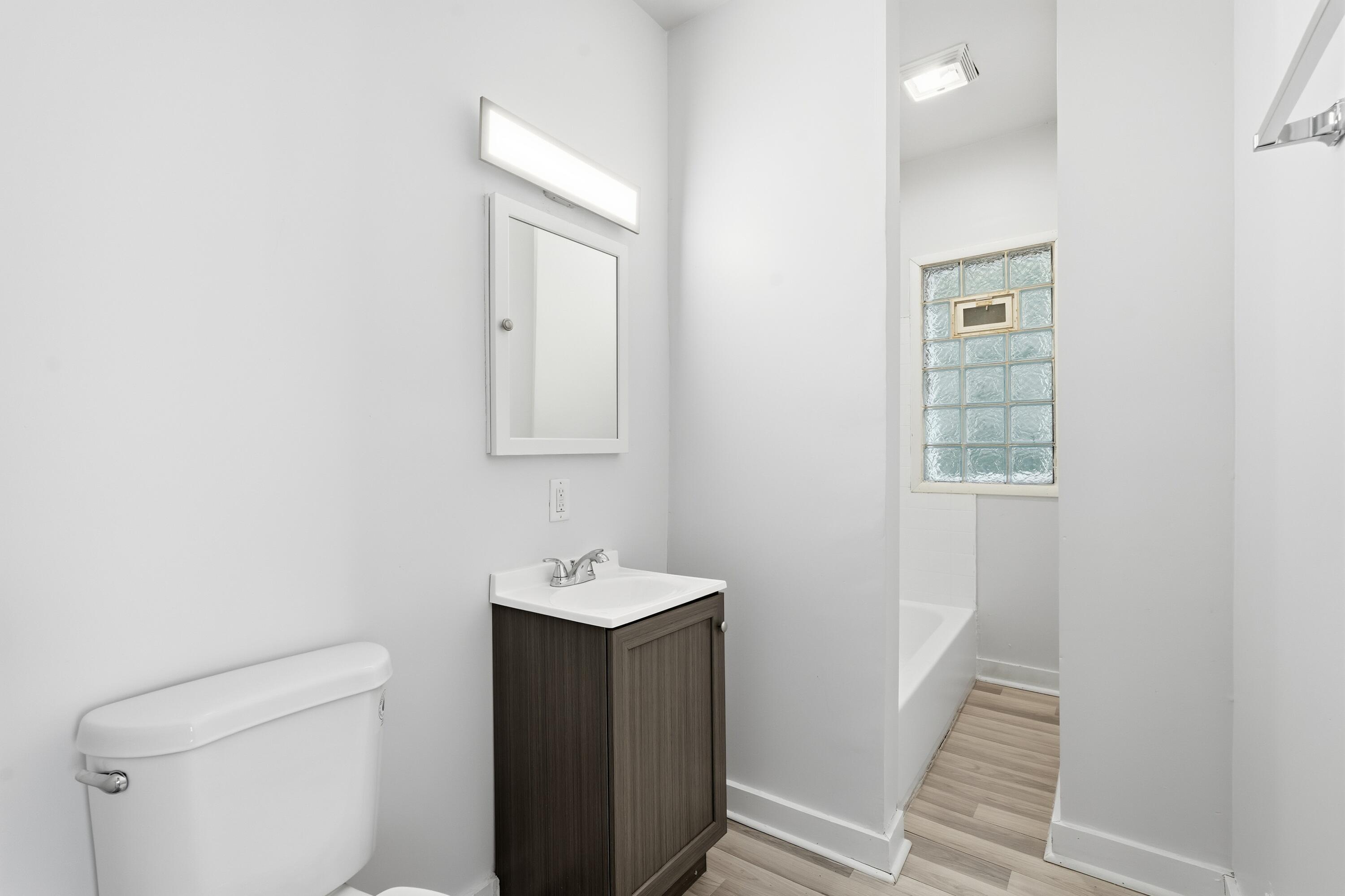 4222 West Lloyd Street Milwaukee, WI 53208 - Photo 6 of 39 TMJ03004.jpg-FULL