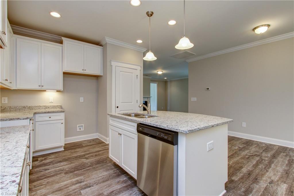 3415 Amber Mdws Road, Unit 6 High Point, NC 27265 - Photo 6 of 33