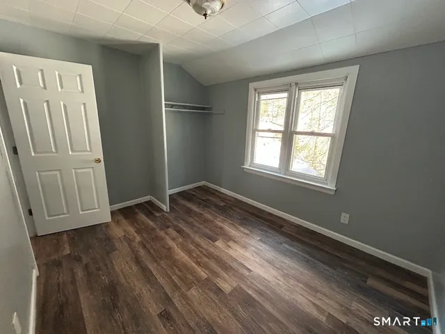 $1,850 | 244 Woodlawn Circle, East Hartford, CT 06108